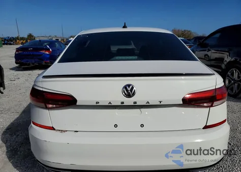 2020 Volkswagen Passat R-Line z USA, uszkodzony, nr VIN 1VWMA7A31LC010908